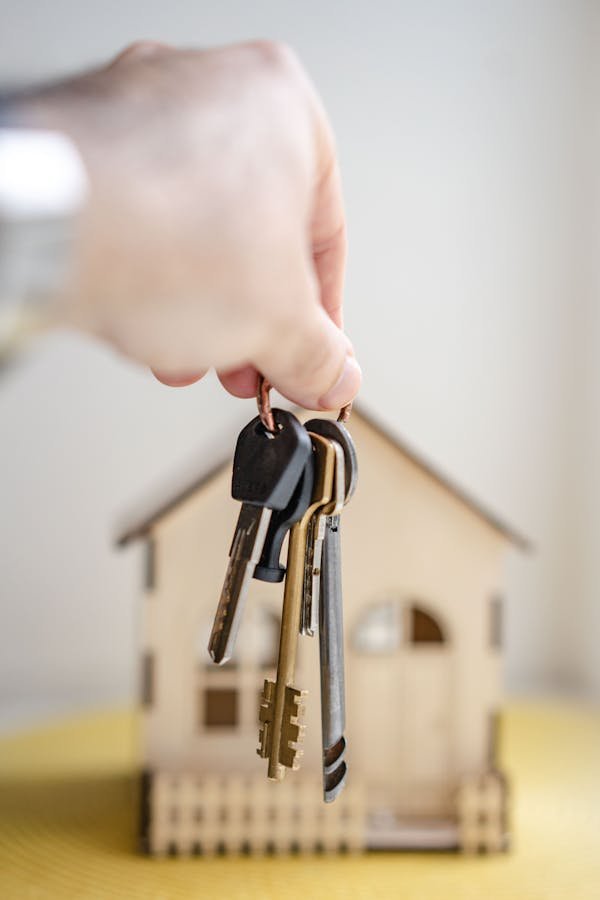Courtier immobilier mirabel : l'expertise à votre service